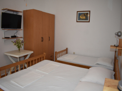 Apartamenty Nina Drage (Pakoštane)