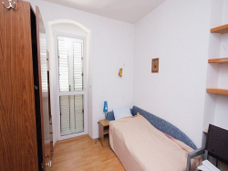 Apartamenty Pansion Krivic Kaštel Gomilica