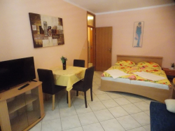 Apartamenty Vivien Kustići (Wyspa Pag)