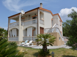 Apartamenty   Villa  Carrington Novalja (Wyspa Pag)