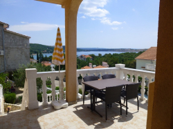 Apartmani Villa Rosmarin Omišalj (Otok Krk)