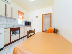 Apartmani Blagus  Privlaka