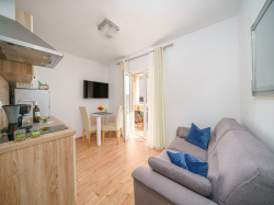 Apartmani VESNA Vodice