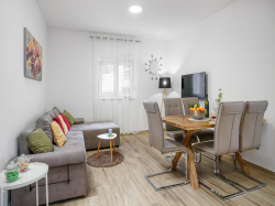 Apartmani VESNA Vodice