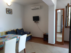 Apartmany Boris Jezera (Ostrov Murter)