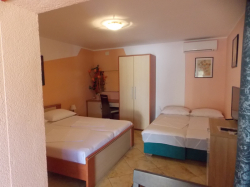 Apartmany Vivien Kustići (Ostrov Pag)