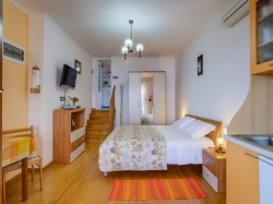 Apartmenthaus Zorica Cres (Insel Cres)