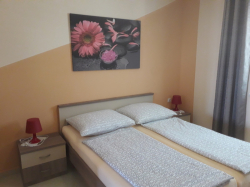 Apartmenthaus Vivien Kustici (Insel Pag)