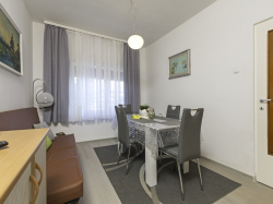 Apartmenthaus Oleandro  Pula