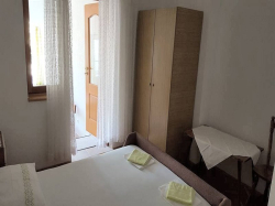 Apartmenthaus Barun  Starigrad (Paklenica)