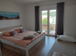 Apartmenthaus Luka Supetarska Draga (Insel Rab)