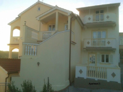 Apartments Dalija Lopar (Island Rab)