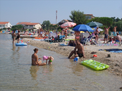 Ferienhaus Apartmani Brekalo-Bonaca Vir (Insel Vir)